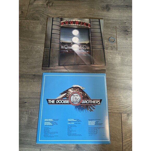 Best of the Doobies Vol. 2 by The Doobie Brothers vinyl Record LP 1981 - Picture 1 of 8